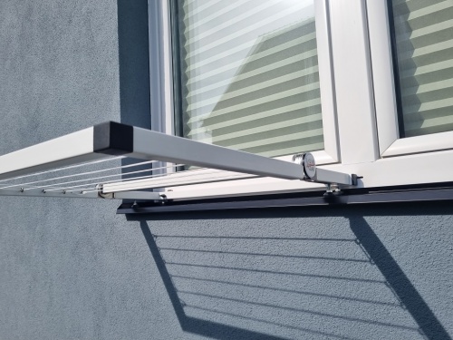 POLOHOVACÍ sušák na okno 5 poloh bez vrtání POLOHOVACÍ sušák na okno 5 poloh bez vrtání